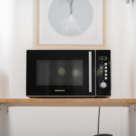Stay Awesome - Schonfeld Apartment, Netflix Und Kostenloses Parken Kassel Buitenkant foto
