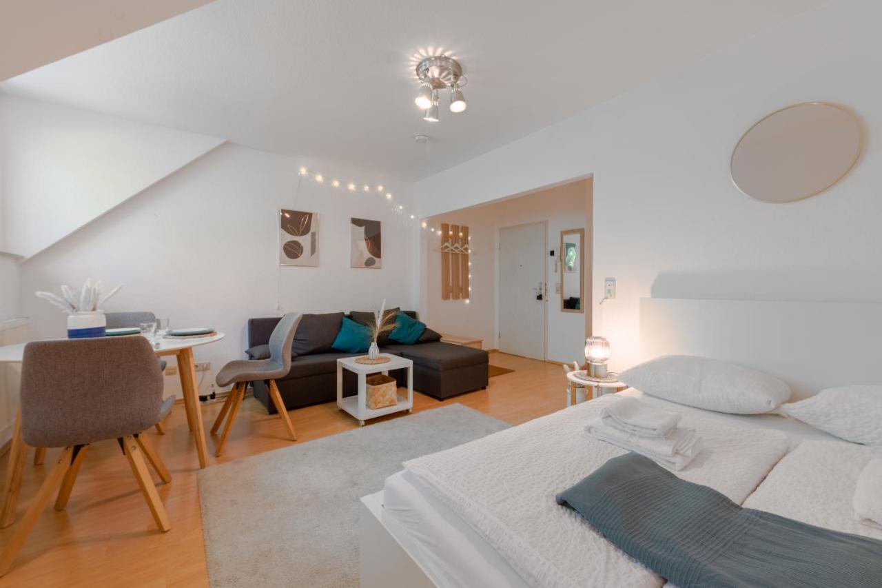 Stay Awesome - Schonfeld Apartment, Netflix Und Kostenloses Parken Kassel Buitenkant foto